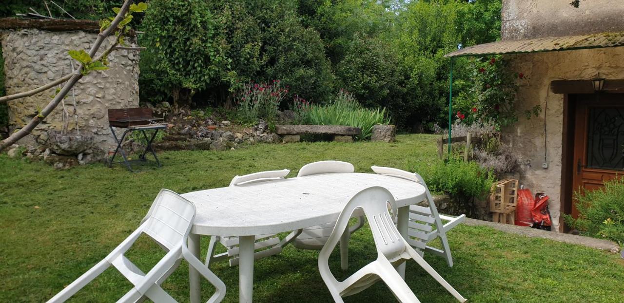 Les Gites Du Hameau Avec Piscine Castelnau-sur-Gupie Exterior photo